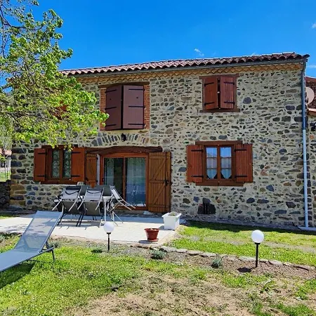 Sur Les Rives Du Allier Ferienhaus