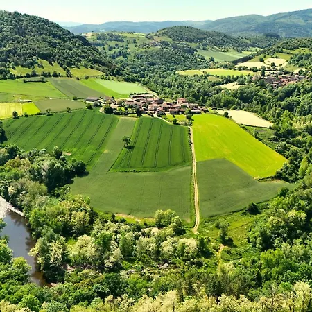Sur Les Rives Du Allier Ferienhaus